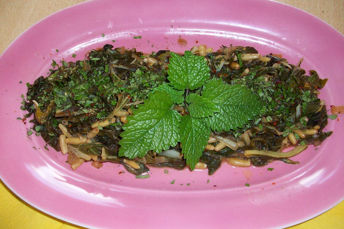 Mangold in der Pfanne mit Mangoldstängel  Salat - Rezept - Bild Nr. 536
