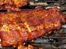 Spareribs, Gemüse-Brotsalat, Grillwurst-Salat, rote und grüne Marinade - Rezept - Bild Nr. 564