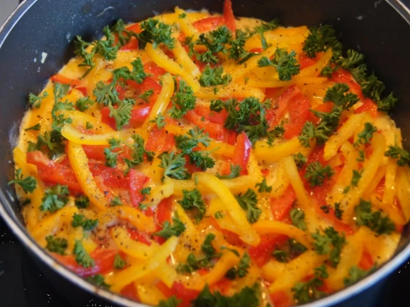 Rezept: Zucchini-Paprika-Omelett Bild Nr. 564 Zucchini-Paprika-Omelett - Rezept - Bild Nr. 564