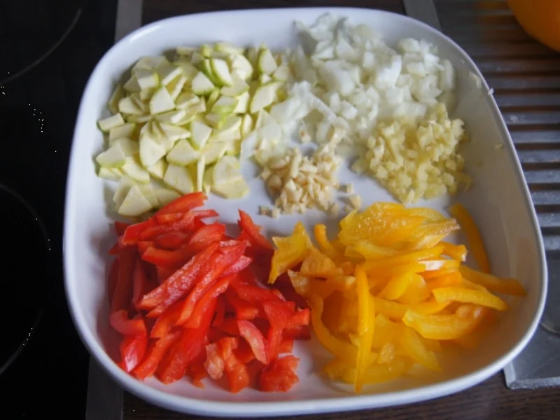 Rezept: Zucchini-Paprika-Omelett Bild Nr. 566 Zucchini-Paprika-Omelett - Rezept - Bild Nr. 566