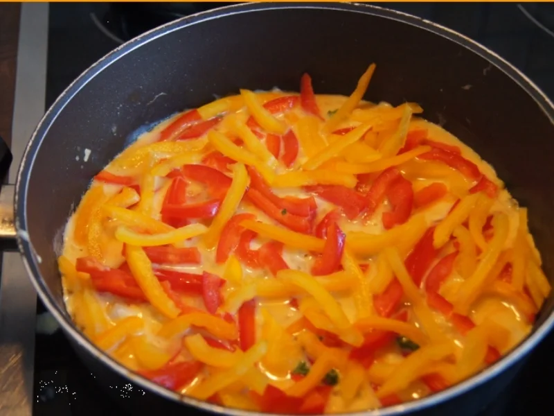 Rezept: Zucchini-Paprika-Omelett Bild Nr. 570 Zucchini-Paprika-Omelett - Rezept - Bild Nr. 570