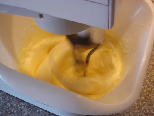 Rezept: Gefüllter Rührteigkuchen Bild Nr. 574 Gefüllter Rührteigkuchen - Rezept - Bild Nr. 574