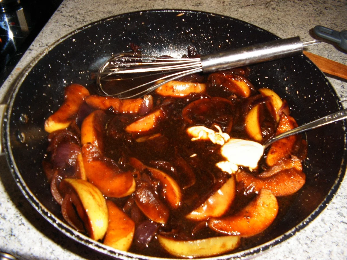 Kasseler mit Apfel-Zwiebel-Senf-Soße - Rezept - Bild Nr. 10