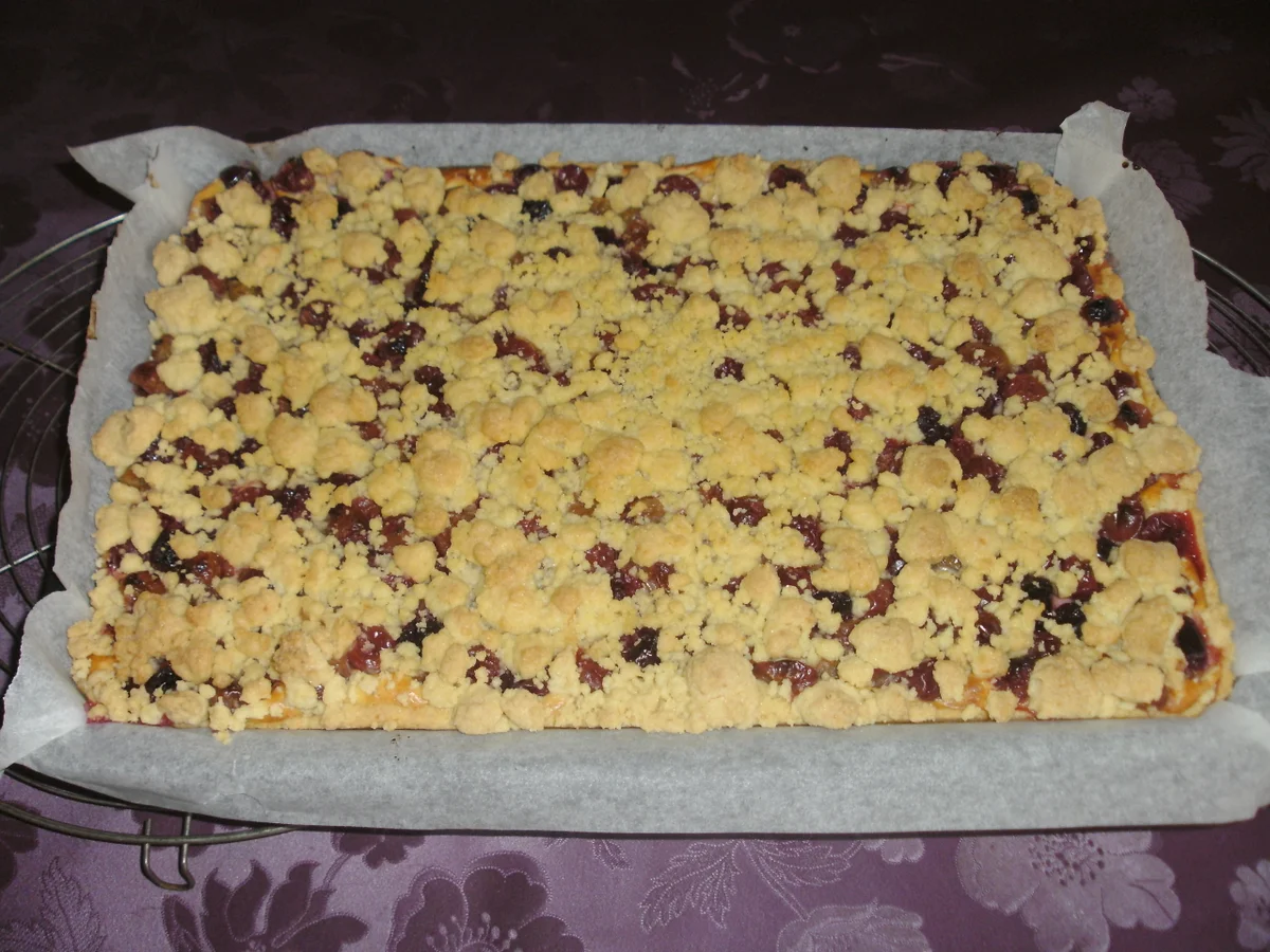 Rezept: Stachelbeer-Streuselkuchen Bild Nr. 8 Stachelbeer-Streuselkuchen - Rezept - Bild Nr. 8