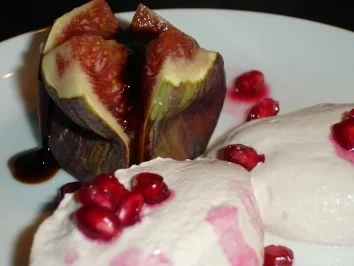 Frische Feigen mit Ricottacreme auf meine eigene Art - Rezept