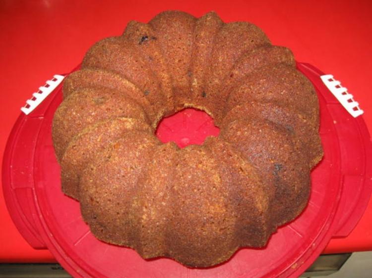 Marzipan Gugelhupf mit Sultaninen - schnell &amp; einfach - von manschie