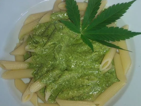 Rezept: Hanf-Pesto Bild Nr. 99 Hanf-Pesto - Rezept - Bild Nr. 99