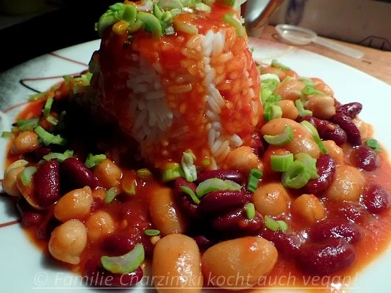 Rezept: Kichererbsen treffen Bohnen am Reisturm Bild Nr. 131 Kichererbsen treffen Bohnen am Reisturm - Rezept - Bild Nr. 131