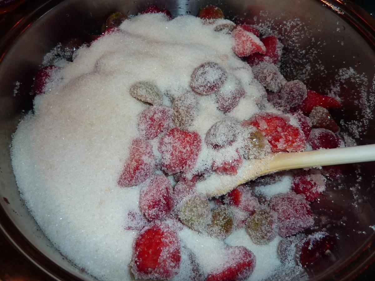 Marmelade: Erdbeer-Stachelbeerkonfitüre - Rezept - Bild Nr. 138