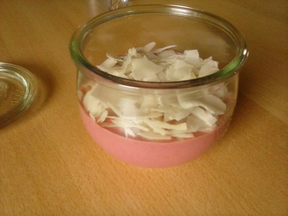 Erdbeerdessert mit Kokosflocken - Rezept - Bild Nr. 146