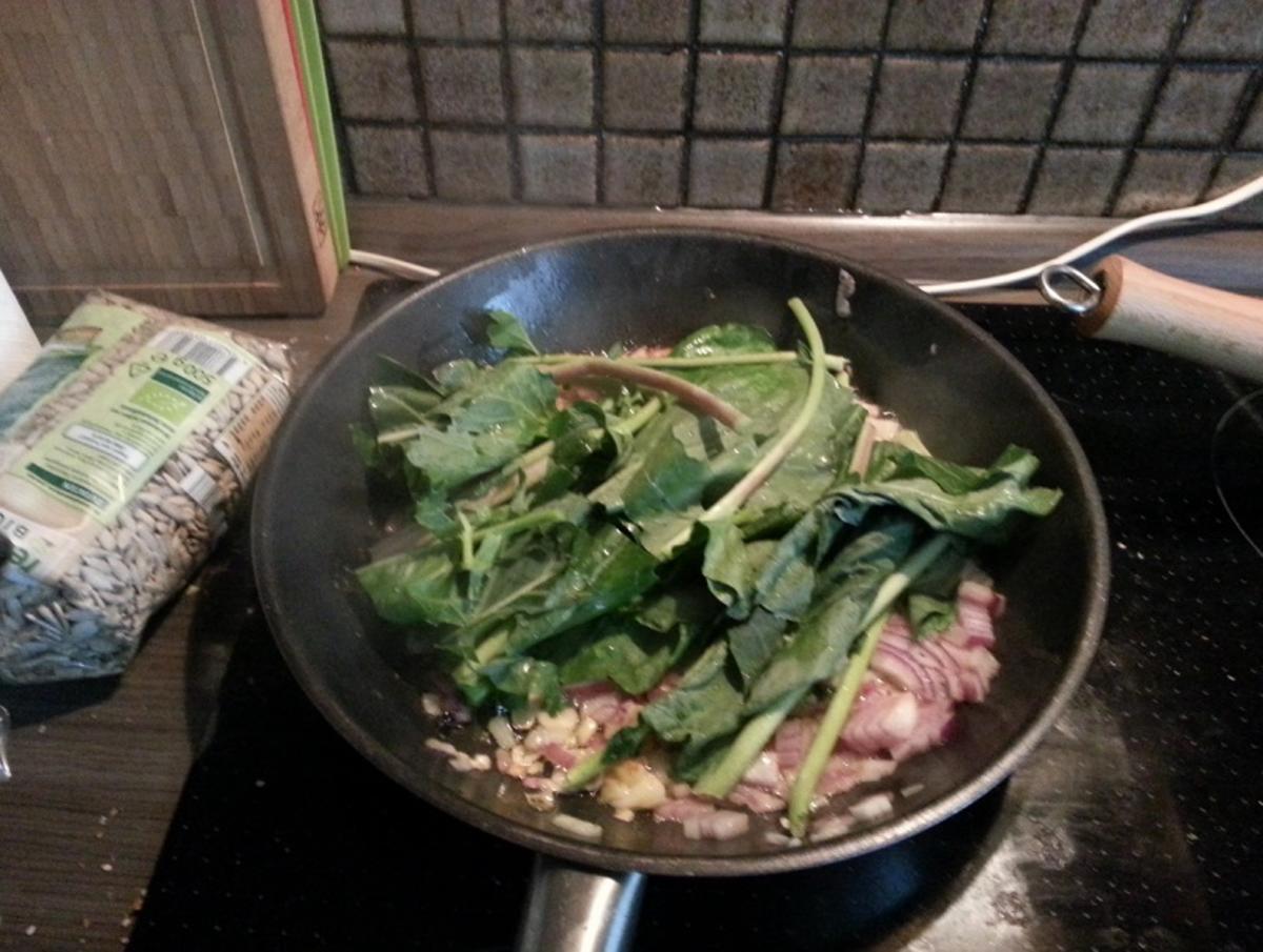 Herzhafter Brotaufstrich mit Kohlrabi grün - Rezept - kochbar.de