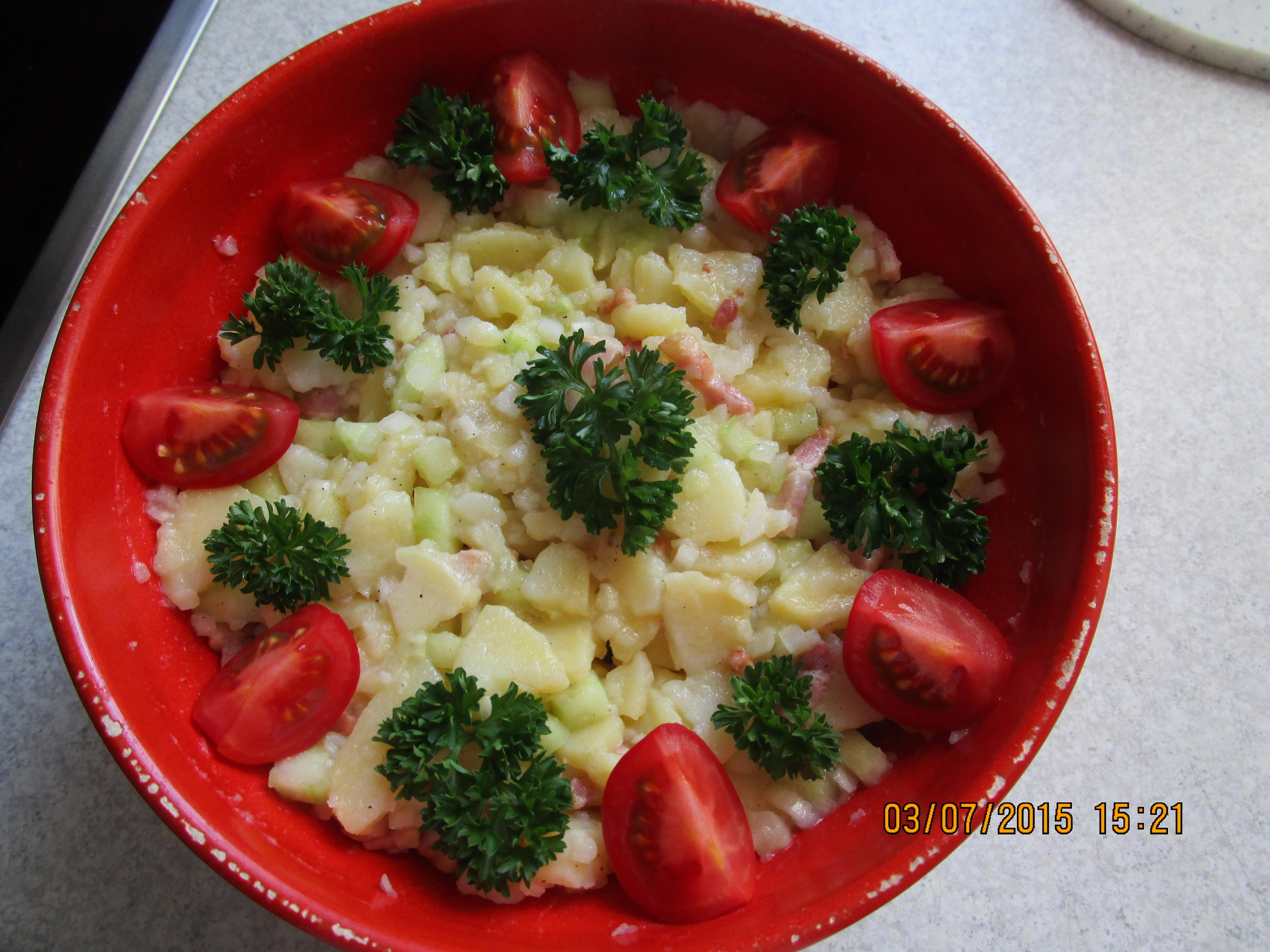 Bilder für sommerlicher Kartoffelsalat ohne Majo wegen der Wärme - Rezept