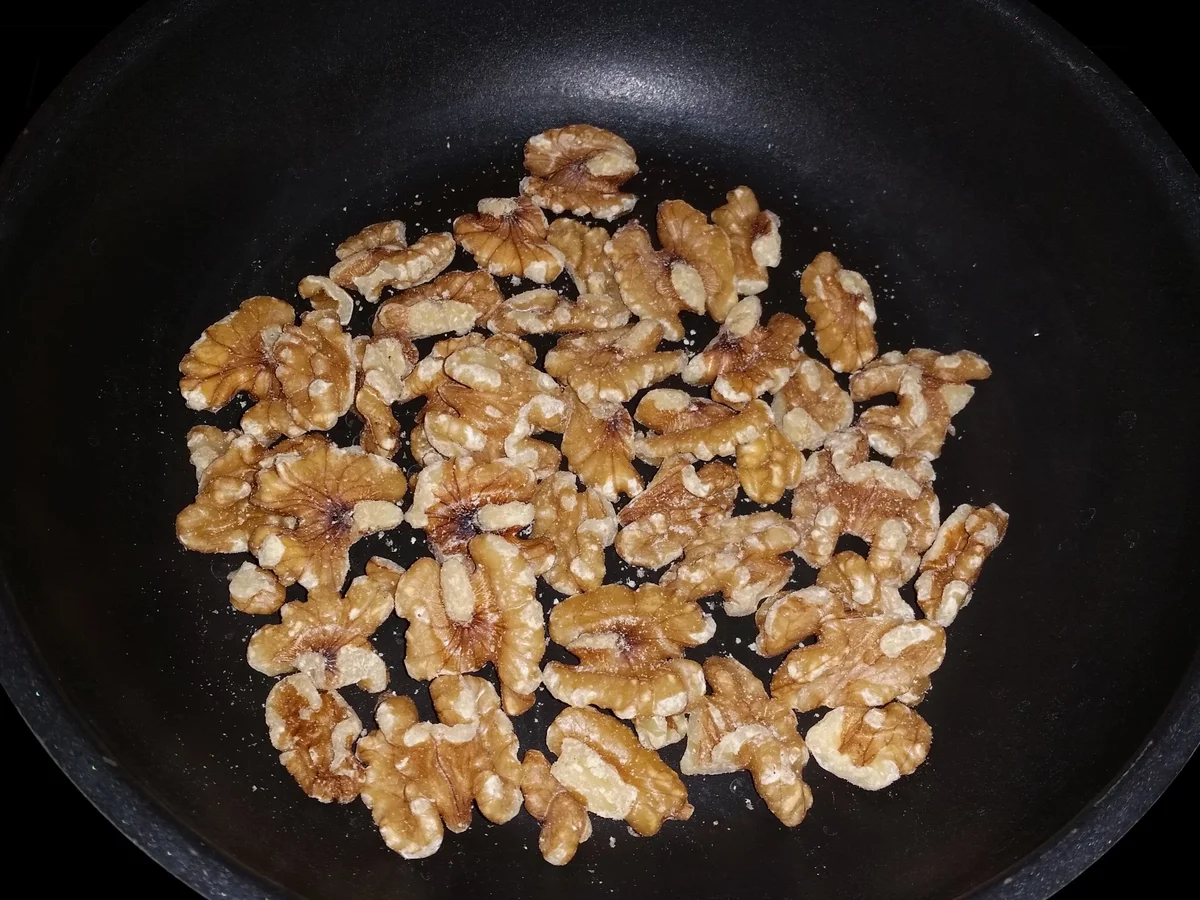 Rezept: Zitronenmelissenpesto Bild Nr. 218 Zitronenmelissenpesto - Rezept - Bild Nr. 218