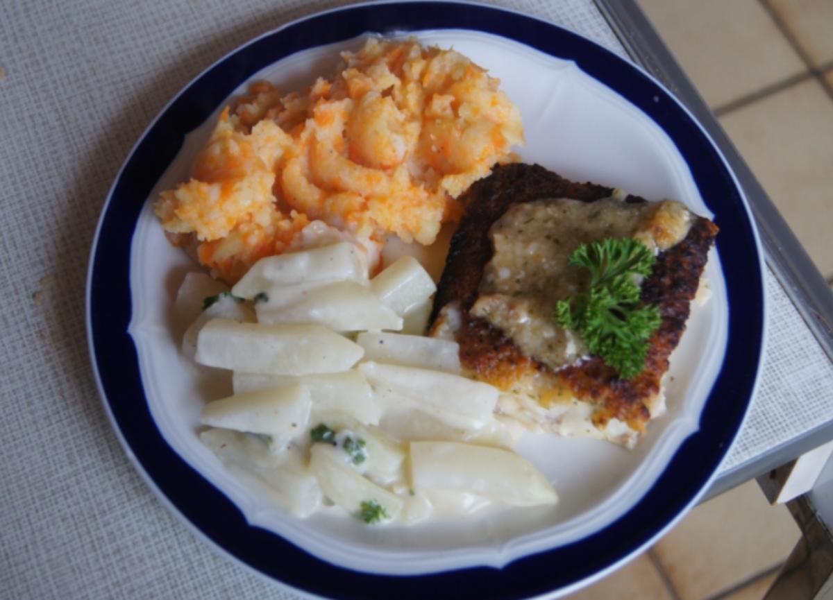 Bilder für Schlemmerfilet Bordelaise mit Rahm-Kohlrabi und Möhren-Sellerie-Kartoffelstampf - Rezept