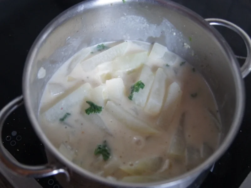 Schlemmerfilet Bordelaise mit Rahm-Kohlrabi und Möhren-Sellerie-Kartoffelstampf - Rezept - Bild Nr. 232