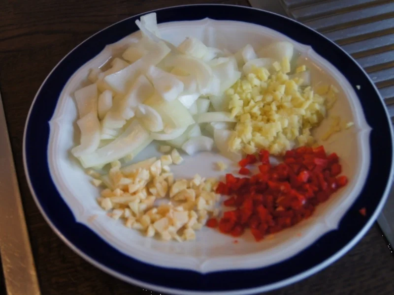 Rezept: Chinesische Nudeln süß-sauer im Wok mit Hähnchenbrustfilet und Ananas Bild Nr. 238 Chinesische Nudeln süß-sauer im Wok mit Hähnchenbrustfilet und Ananas - Rezept - Bild Nr. 238