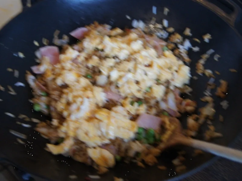 Rezept: Gebratener Eierreis im Wok Bild Nr. 242 Gebratener Eierreis im Wok - Rezept - Bild Nr. 242