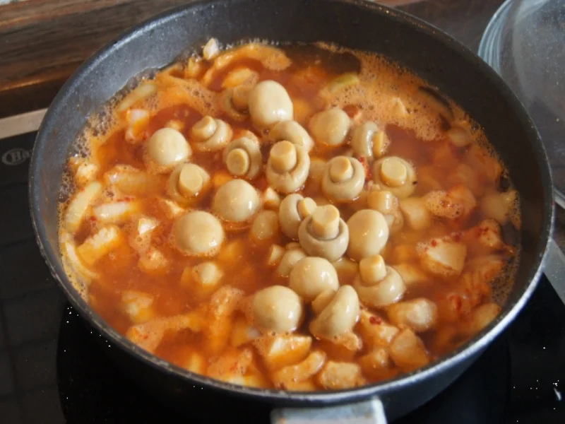 Rezept: Hähnchenbrustfilet in Weißwein-Sahnesauce Bild Nr. 241 Hähnchenbrustfilet in Weißwein-Sahnesauce - Rezept - Bild Nr. 241