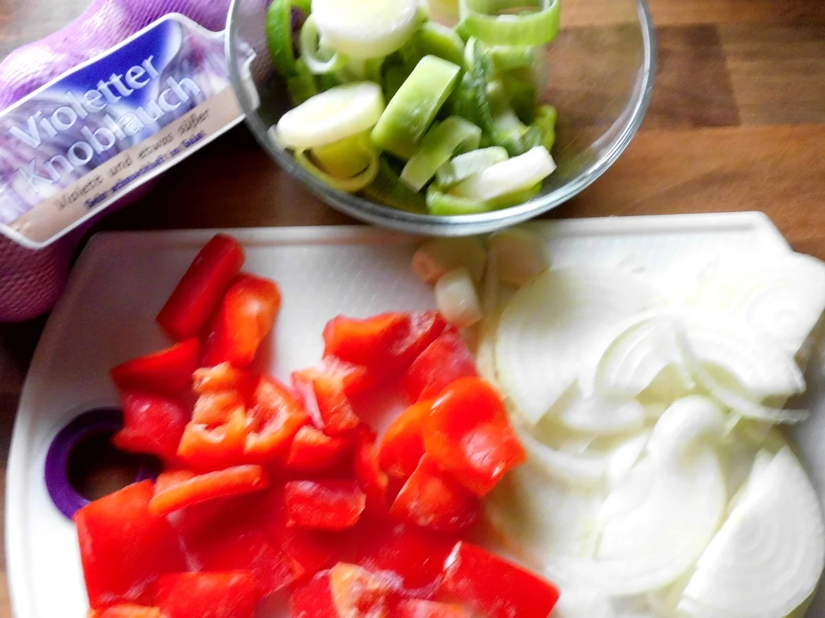 rahmgeschnetzeltes mit erbsen-spätzle - Rezept - Bild Nr. 258