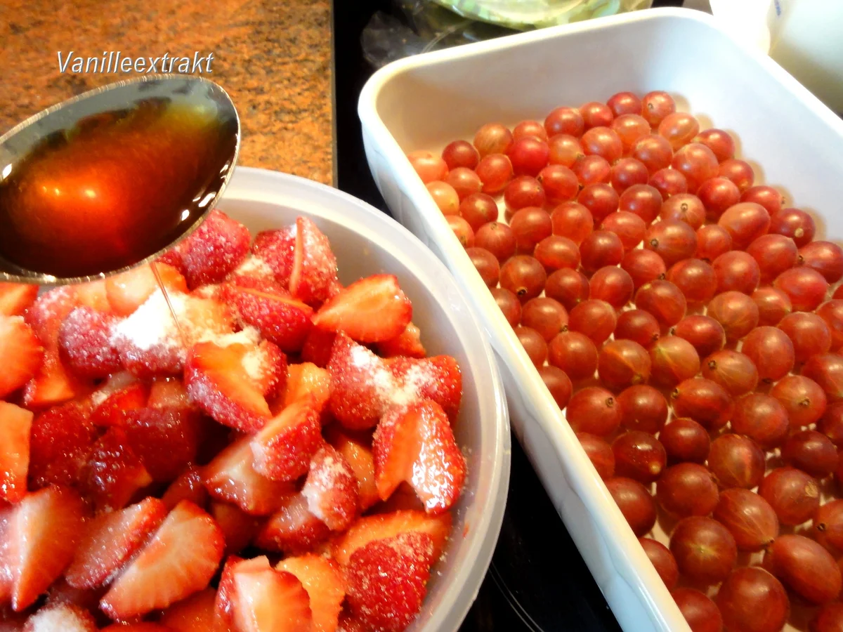 Dessert:   ERBEER/STACHELBEER - CRUMBLE - Rezept - Bild Nr. 274