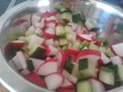 Salat mit Gurke, Lauchzwiebel und Radieschen - Rezept - Bild Nr. 282
