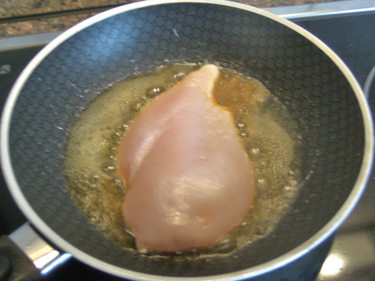 Rezept: Blumenkohl - Puffer und Hähnchenschnitzel mit Erdbeer - Chutney Bild Nr. 288 Blumenkohl - Puffer und Hähnchenschnitzel mit Erdbeer - Chutney - Rezept - Bild Nr. 288