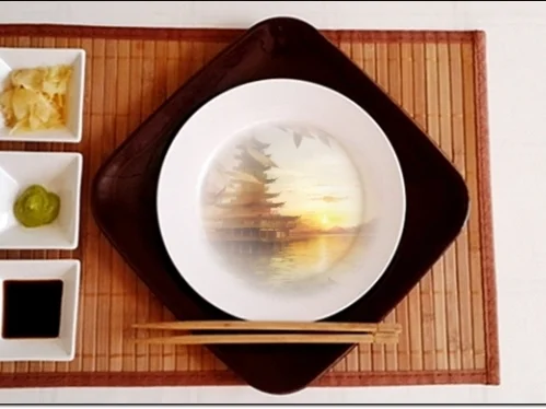 Sushi mit Surimi, Avocado und Gurke gefüllt - Rezept - Bild Nr. 1714