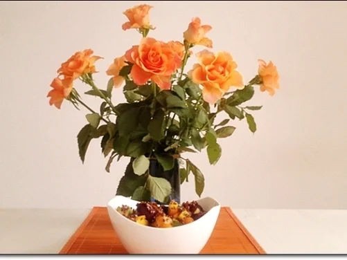 Ein sommerlicher Salat aus verschiedenen Obstsorten mit Quinoa - Rezept - Bild Nr. 1712