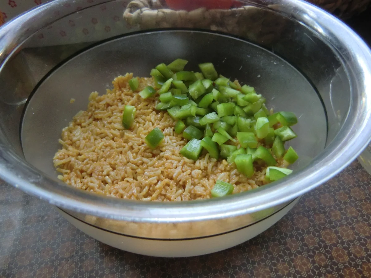 Rezept: Bunter Reis-Schichtsalat Bild Nr. 293 Bunter Reis-Schichtsalat - Rezept - Bild Nr. 293