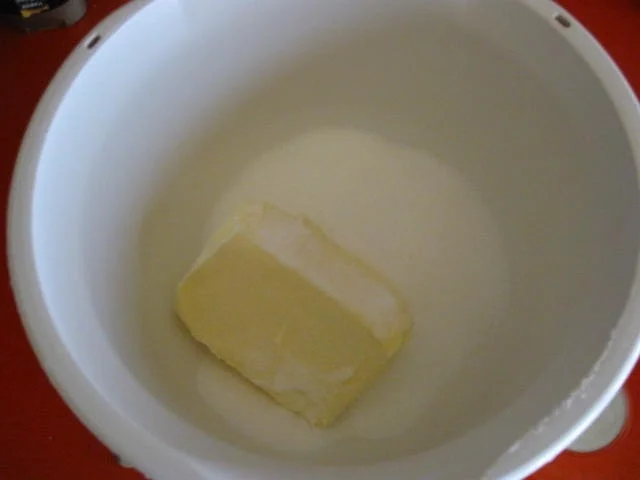 Eierlikör - Gugelhupf mit roten Johannisbeeren - Rezept - Bild Nr. 306