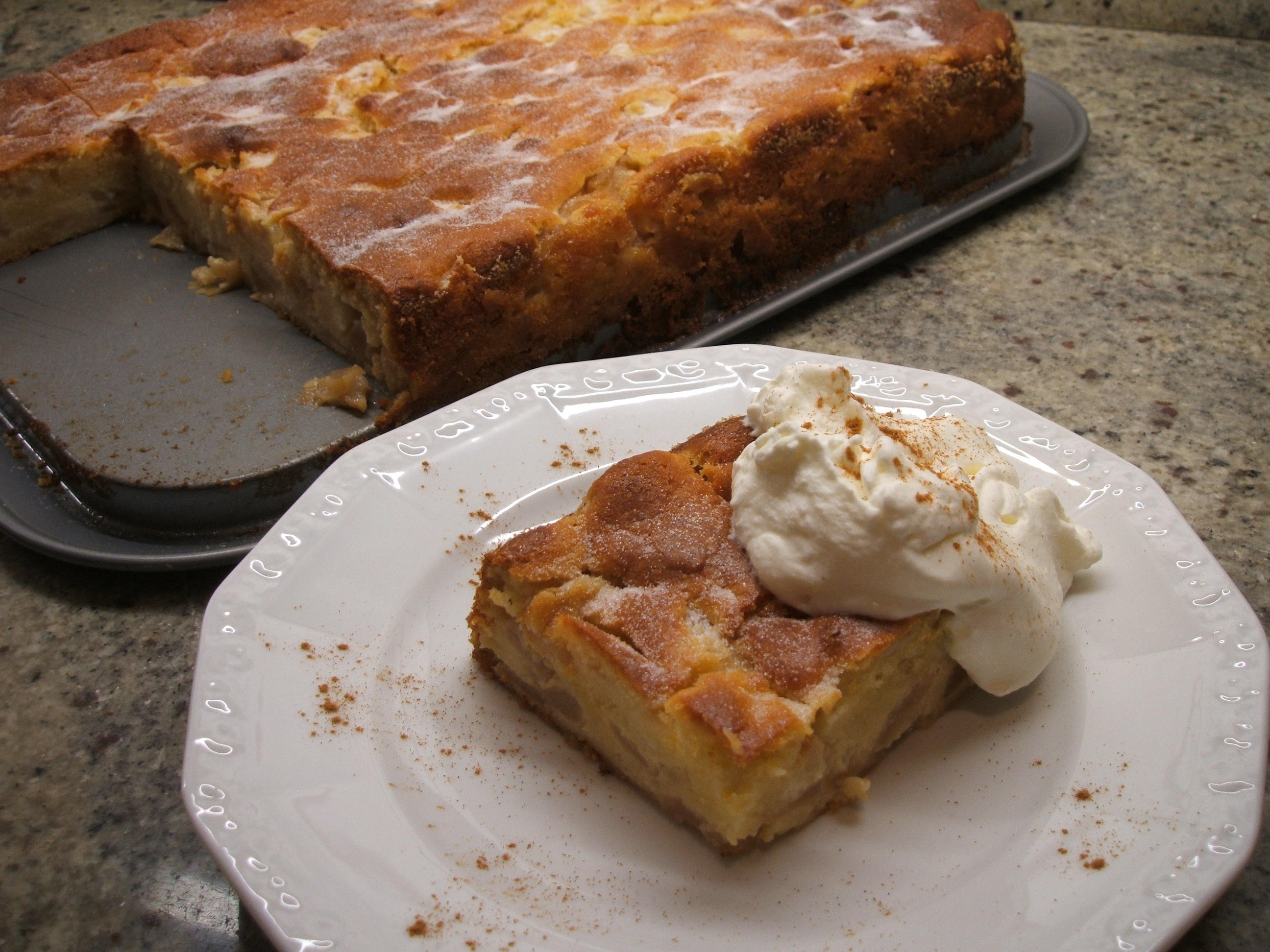 Bilder für Backen: Apfelschlupfkuchen mit Marzipan - Rezept