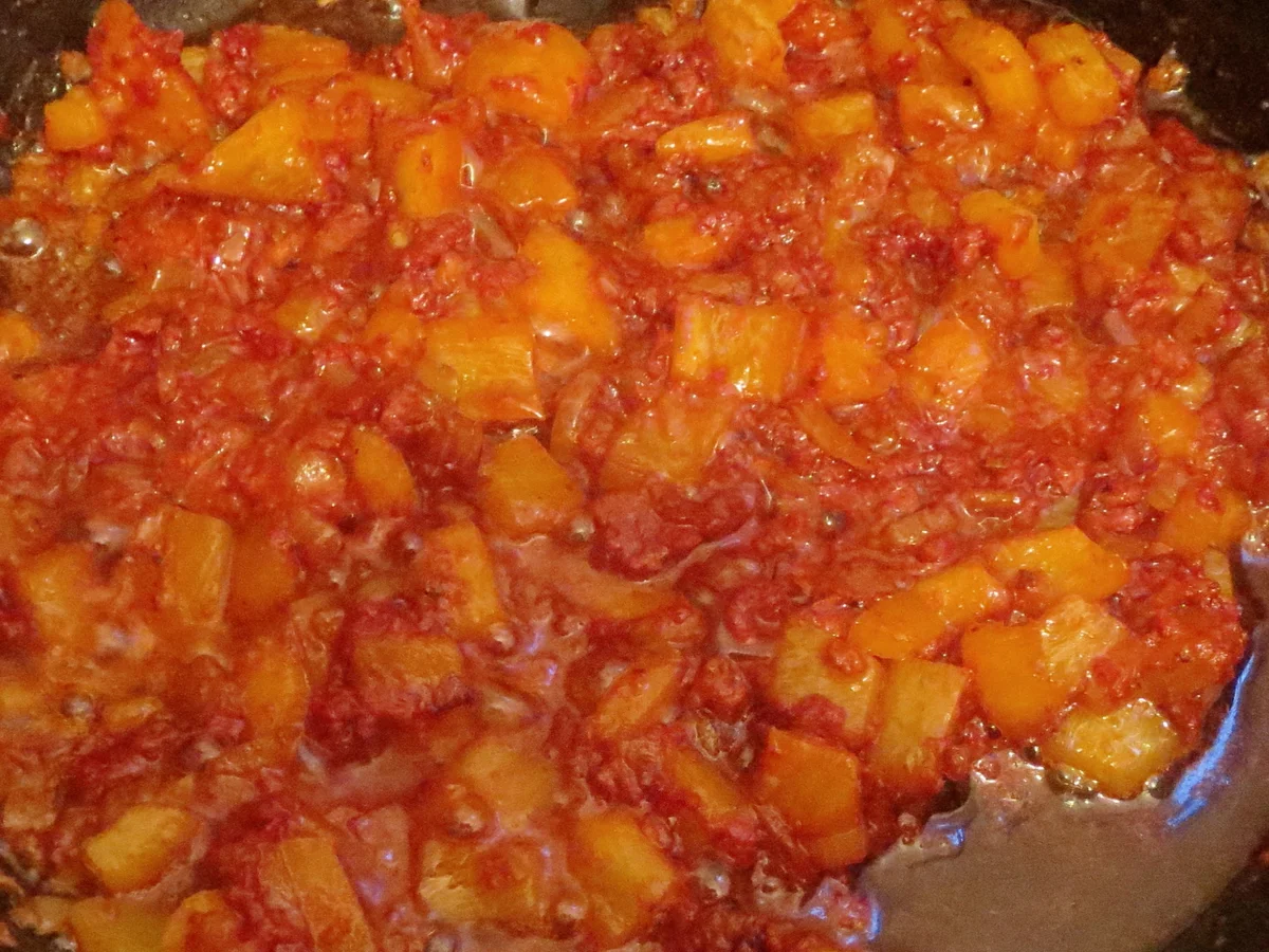 Kochen: Köfte mit Gemüse(-Sauce) und Sahne-Polenta - Rezept - Bild Nr. 330