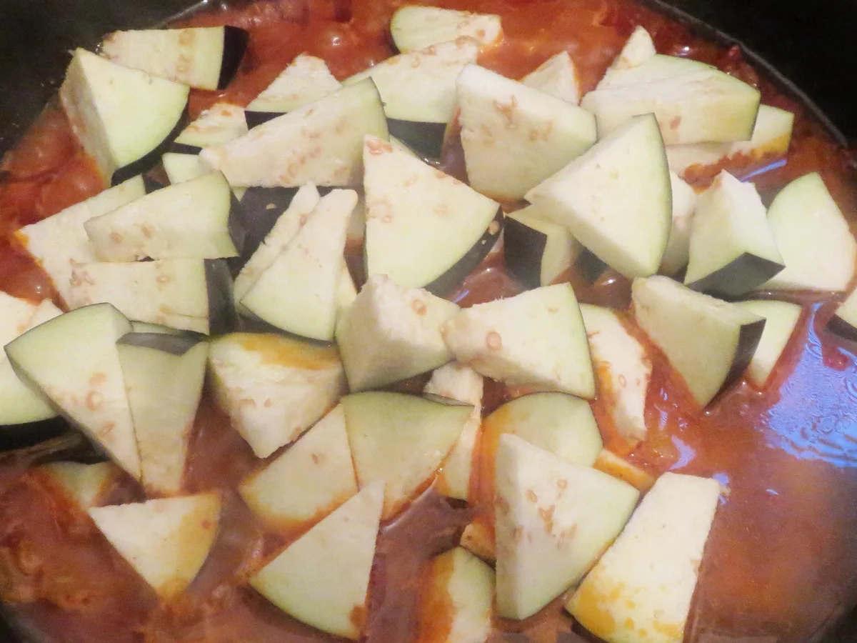 Kochen: Köfte mit Gemüse(-Sauce) und Sahne-Polenta - Rezept - Bild Nr. 331