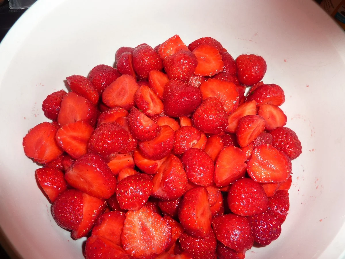 Rezept: Marmelade: Erdbeer-Waldmeister Bild Nr. 331 Marmelade: Erdbeer-Waldmeister - Rezept - Bild Nr. 331