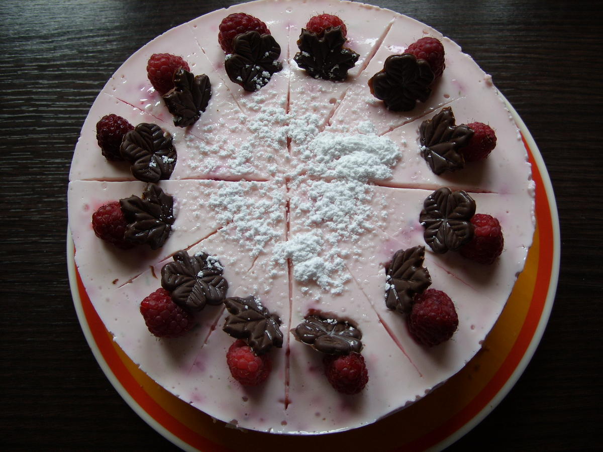 Kleine Frischkäse-Joghurt-Himbeer-Torte - Rezept - Bild Nr. 343