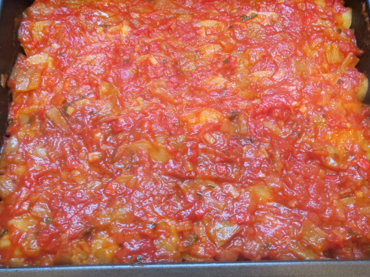 Auflauf: Kartoffeln mit scharfem Tomatensugo - Rezept - Bild Nr. 365