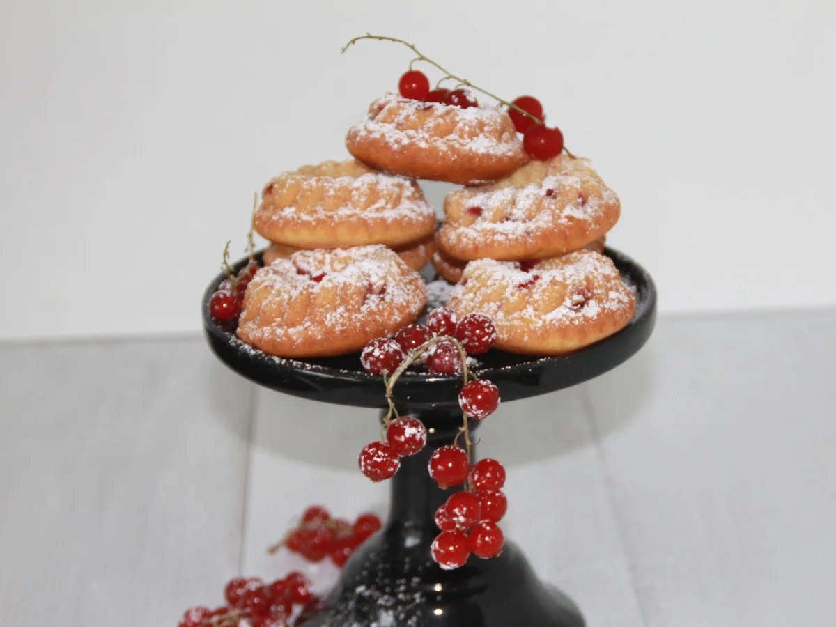 Rezept: Johannisbeer-Mini-Gugl Bild Nr. 362 Johannisbeer-Mini-Gugl - Rezept - Bild Nr. 362