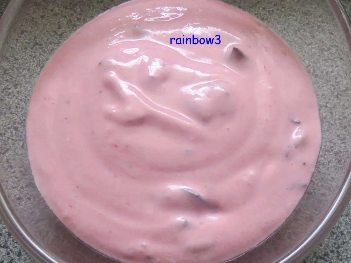 Rezept: Dessert: Stracciatella- Himbeer-Creme Bild Nr. 362 Dessert: Stracciatella- Himbeer-Creme - Rezept - Bild Nr. 362