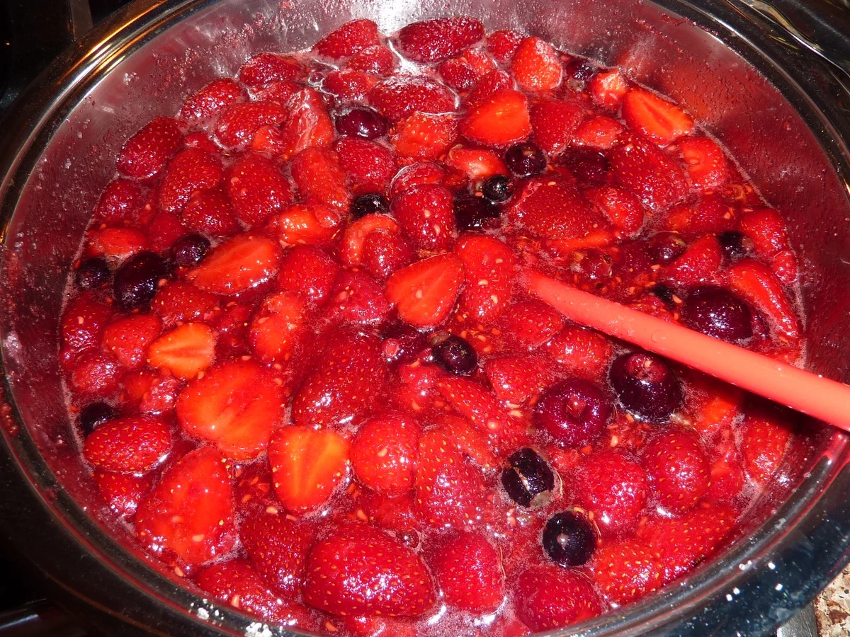 Dessert: Rote Grütze - Rezept - Bild Nr. 364