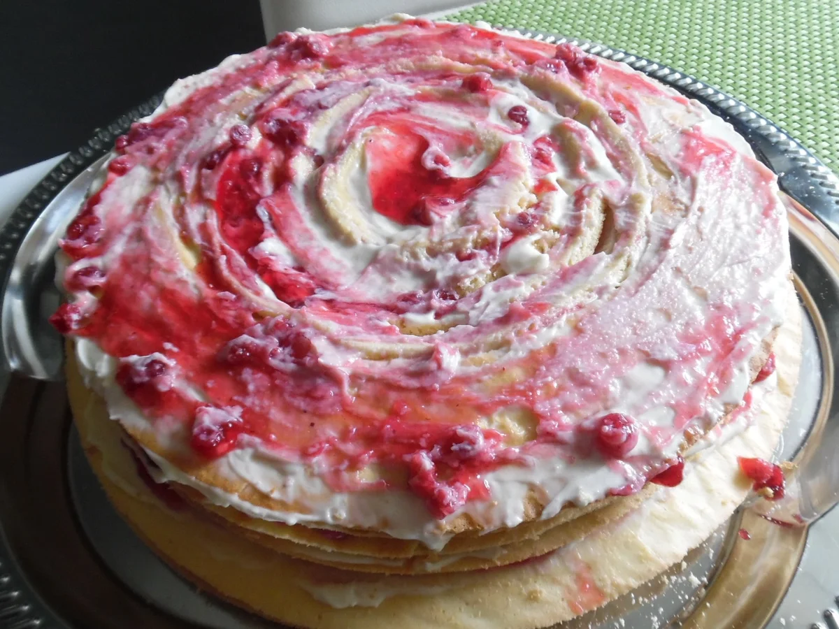 Preiselbeer-Schicht-Torte - Rezept - Bild Nr. 396