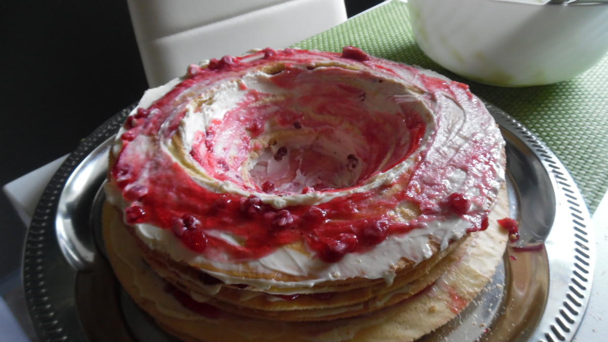 Preiselbeer-Schicht-Torte - Rezept - Bild Nr. 397
