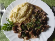 Saure Kalbsnieren mit Kartoffelstampf - Rezept - Bild Nr. 443