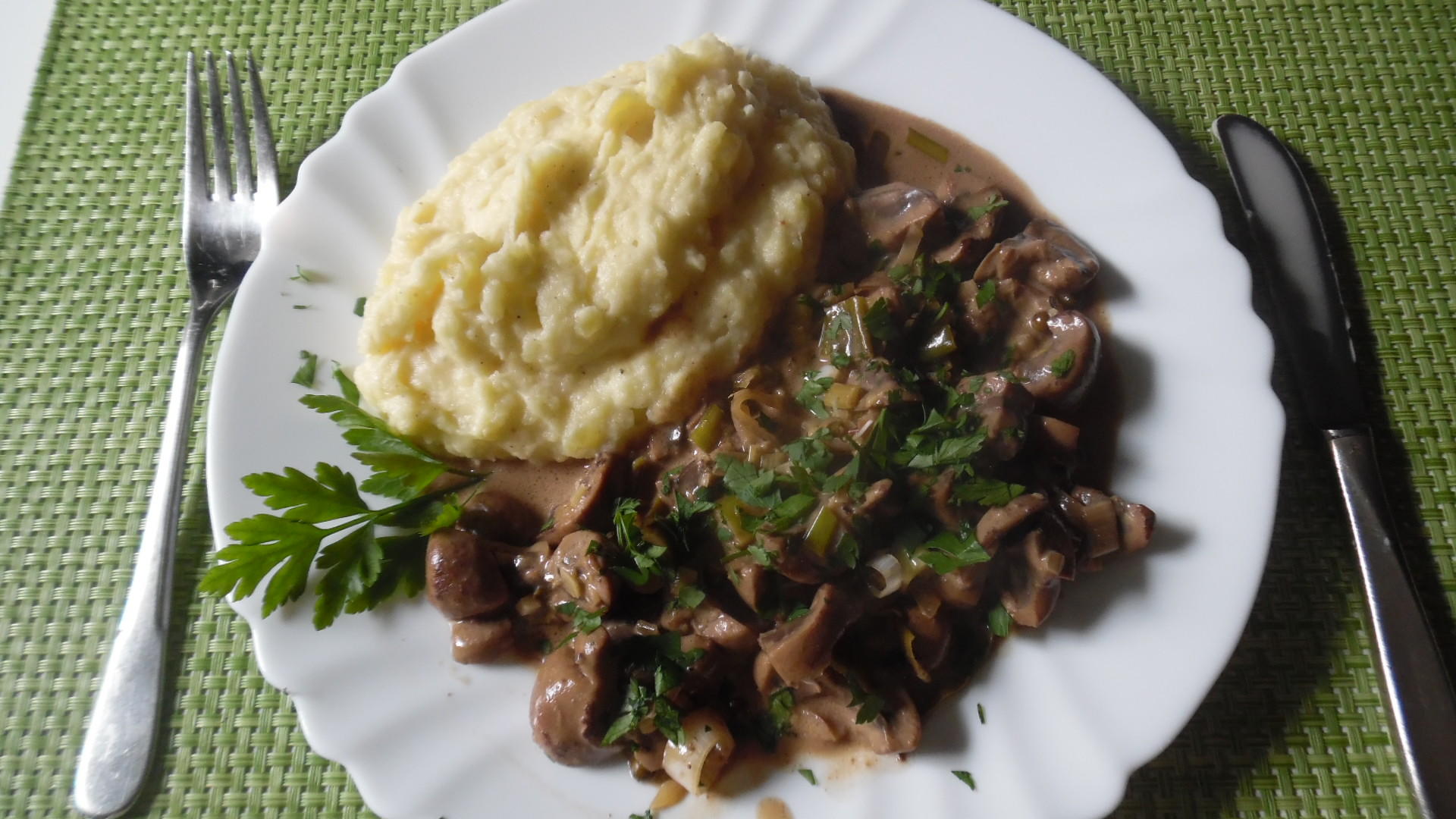 Bilder für Saure Kalbsnieren mit Kartoffelstampf - Rezept