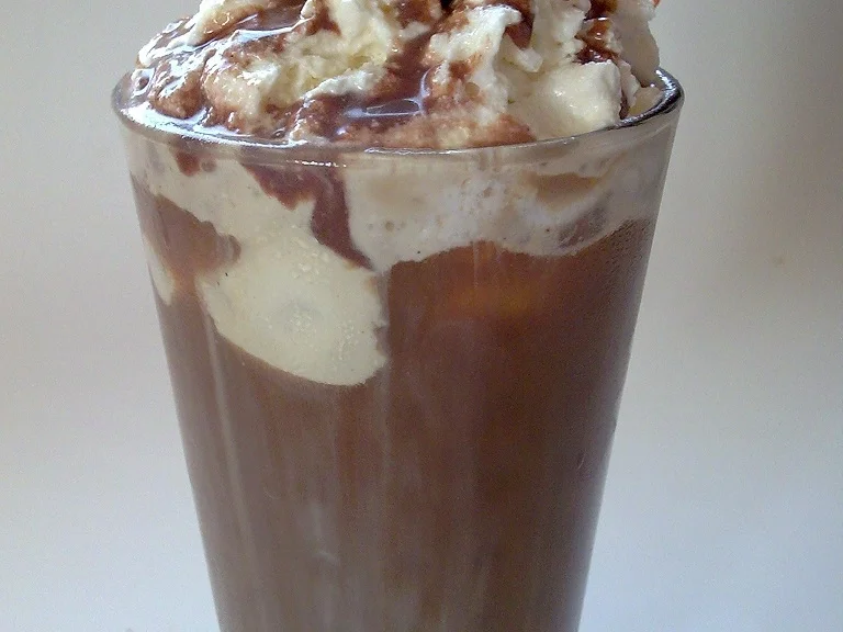 Rezept: Kalte Getränke - Eiskaffee Bild Nr. 440 Kalte Getränke - Eiskaffee - Rezept - Bild Nr. 440