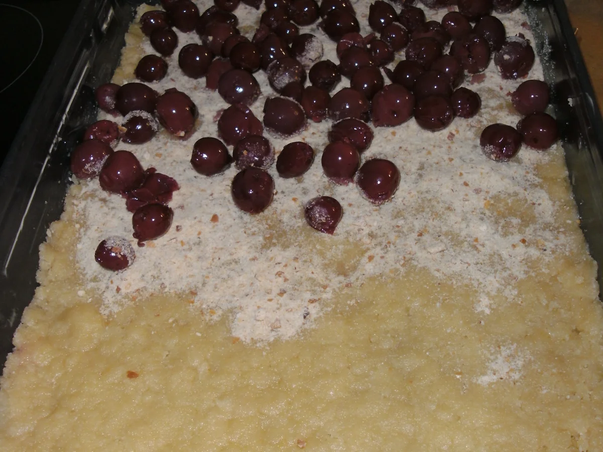 Kirschkuchen mit Mohnguss und Marzipanstreusel - Rezept - Bild Nr. 479
