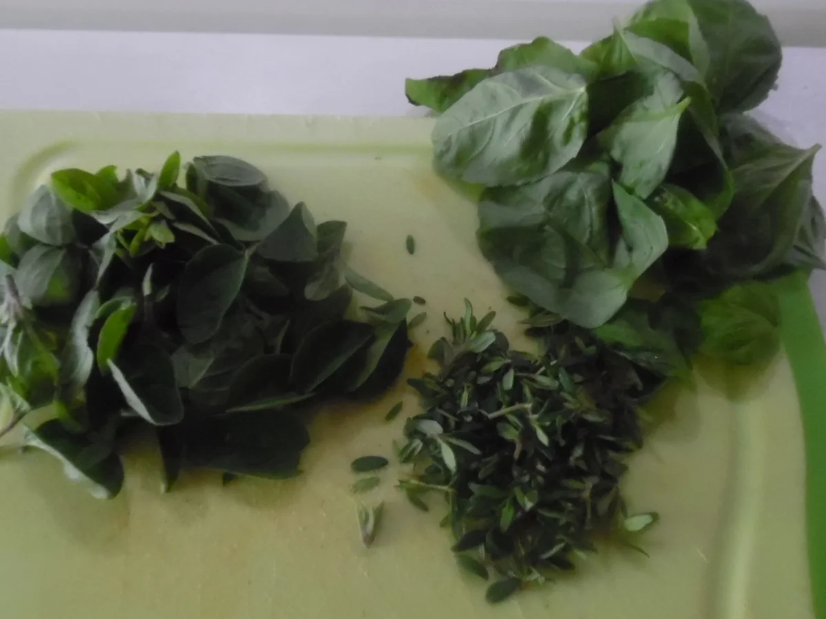 Rezept: Tortellinis mit Pilzfüllung auf Tomaten-Mango-Sugo Bild Nr. 450 Tortellinis mit Pilzfüllung auf Tomaten-Mango-Sugo - Rezept - Bild Nr. 450