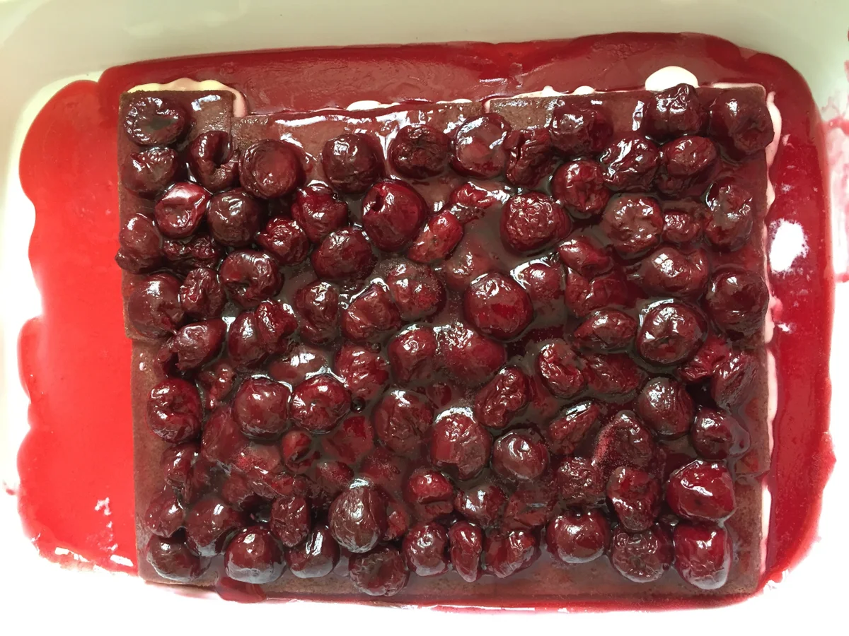 Rezept: Milchschnitten-Kirsch-Torte Bild Nr. 486 Milchschnitten-Kirsch-Torte - Rezept - Bild Nr. 486