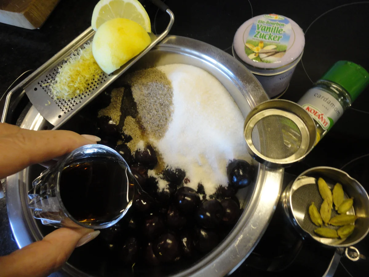 Rezept: feine Kirschen Marmelade Bild Nr. 503 feine Kirschen Marmelade - Rezept - Bild Nr. 503