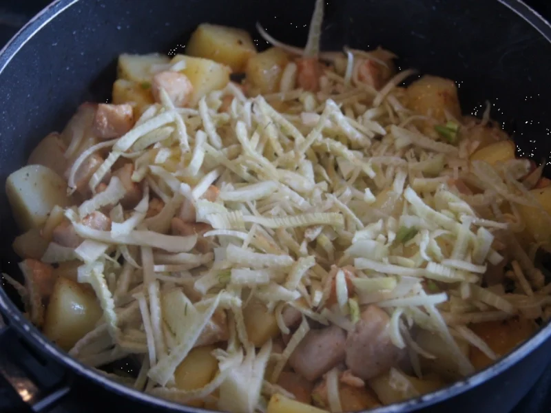 Rezept: Hähnchenbrustfilet-Kartoffel-Fenchel-Pfanne Bild Nr. 506 Hähnchenbrustfilet-Kartoffel-Fenchel-Pfanne - Rezept - Bild Nr. 506