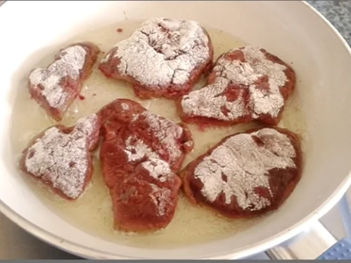 Gebratene Rinderleber auf   Kartoffel-Türmchen - Rezept - Bild Nr. 528